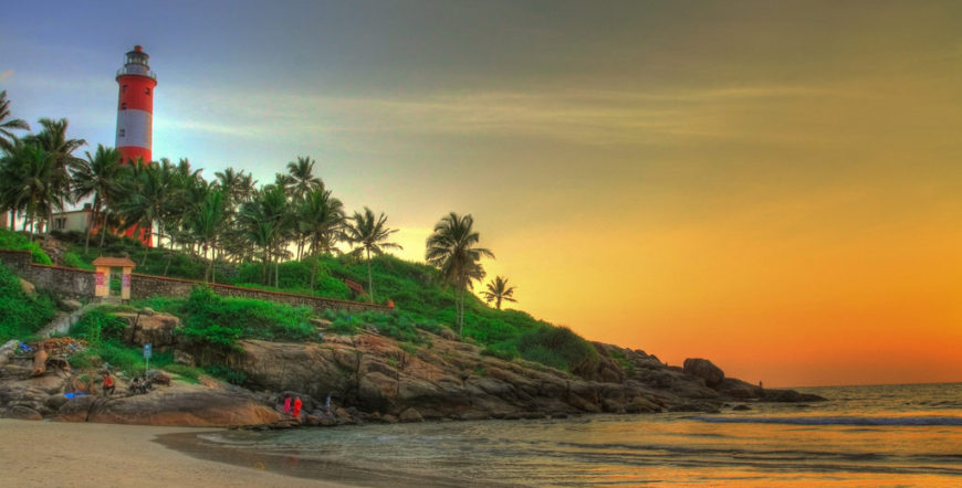 kovalam-beach-one-of-the popular- tourist-places-in-trivandrum