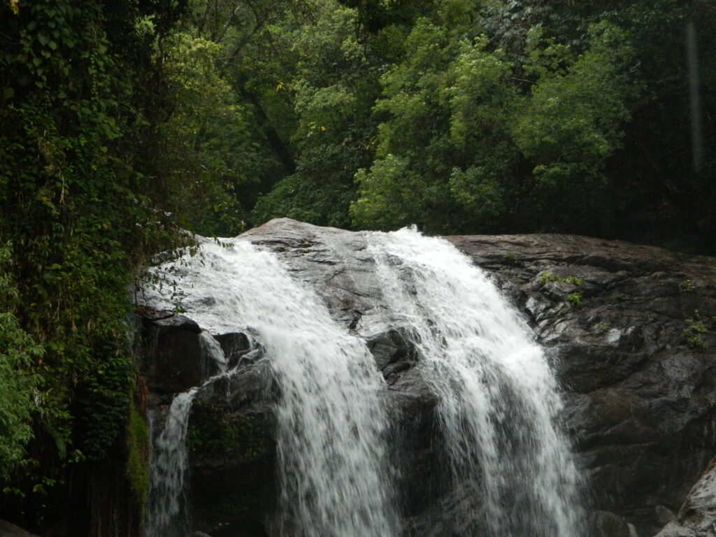 Lakkam waterfalls