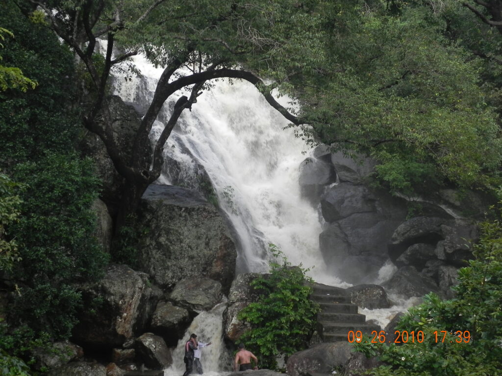 Aruvi Waterfalls-one-of-the popular- tourist-places-in-trivandrum