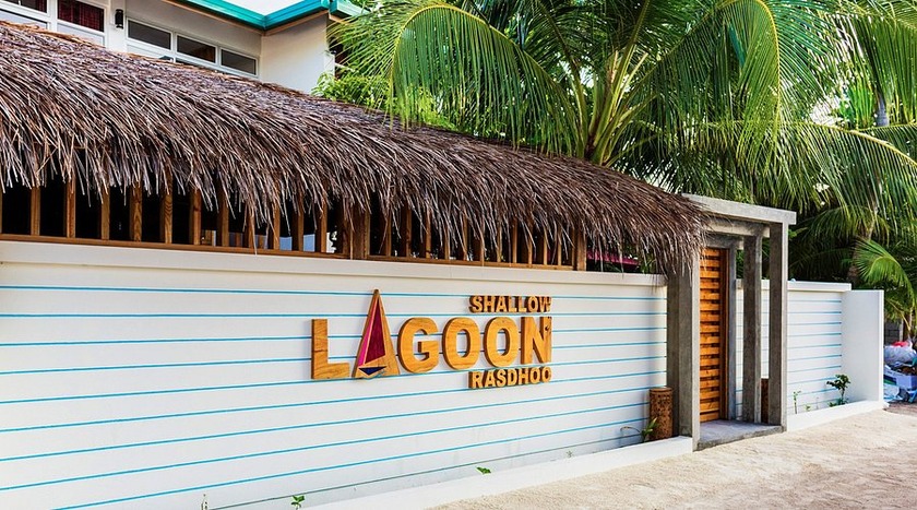 Shallow Lagoon Rasdhoo