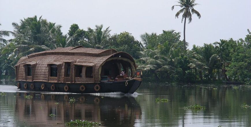 kumarakom-houseboat-in-kerala