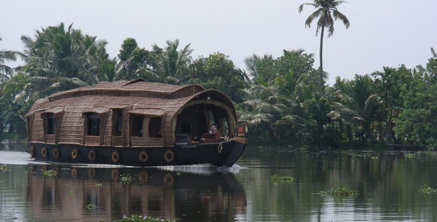 kumarakom-houseboat-in-kerala-870x442