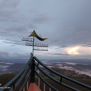 Misty Mountain Resort in Munnar