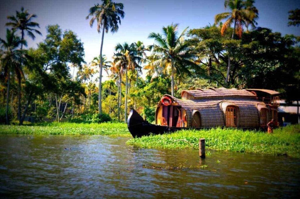 1-Night-2-Days-Alleppey-Houseboat-Tour-Package