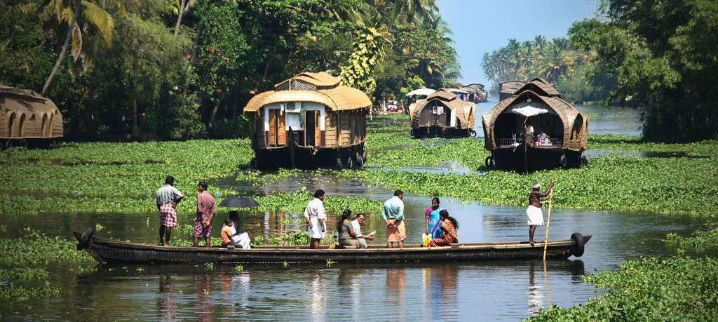 kerala backwater houseboat